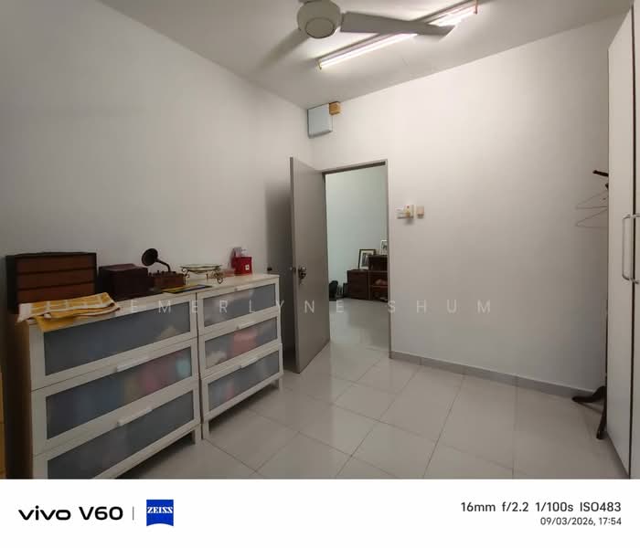 2-storey Terraced House for Sale in Taman Putra Prima (Puchong) - Emerlyne Shum - Bedroom - PropertyGuru.com.my