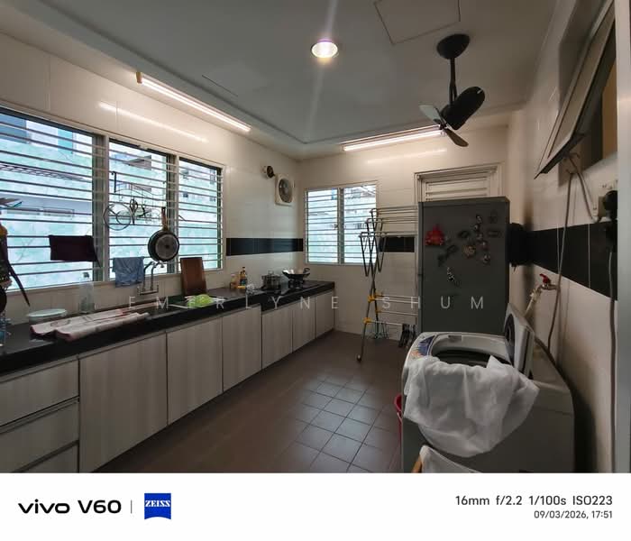 2-storey Terraced House for Sale in Taman Putra Prima (Puchong) - Emerlyne Shum - Kitchen - PropertyGuru.com.my
