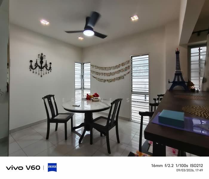 2-storey Terraced House for Sale in Taman Putra Prima (Puchong) - Emerlyne Shum - Dining Room - PropertyGuru.com.my