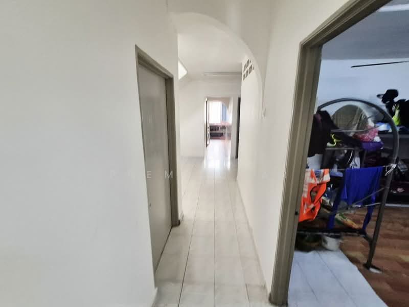 1-storey Terraced House for Sale in Bangsar (Kuala Lumpur) - Prem Kumar - Corridor - PropertyGuru.com.my