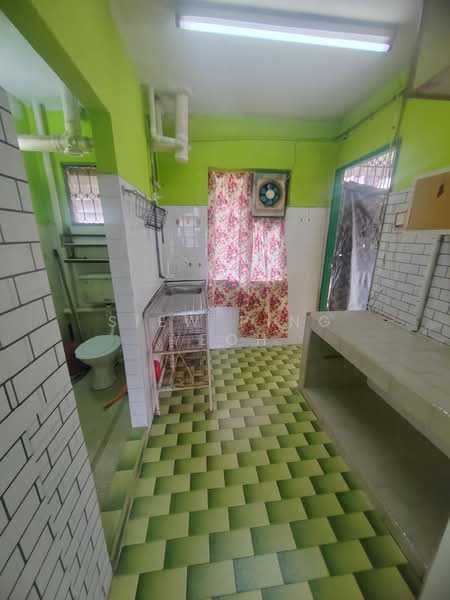 Seksyen 4 Wangsa Maju Flat untuk Untuk Disewa - RM 900 /bulan, Mac 2026 - Kitchen - PropertyGuru.com.my