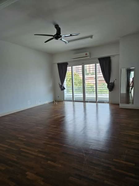 Taman Taming Indah 2 untuk Untuk Dijual - RM 1,400,000, Mac 2026 - Living Room - PropertyGuru.com.my