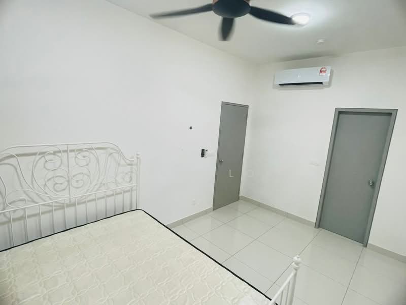 Servis Apartment untuk Disewa di Traders Garden @ Cheras Selatan - Calvin Loke - Bedroom - PropertyGuru.com.my