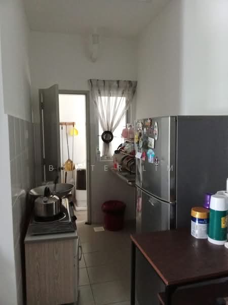 Apartment for Sale at Sutera Bayu Apartment - Baxter Lim - Kitchen - PropertyGuru.com.my