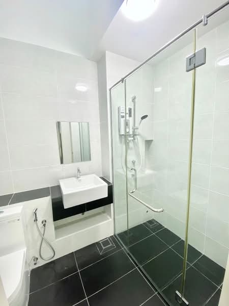 ECO HORIZON 2 untuk Untuk Disewa - RM 2,800 /bulan, Mac 2026 - Bathroom - PropertyGuru.com.my