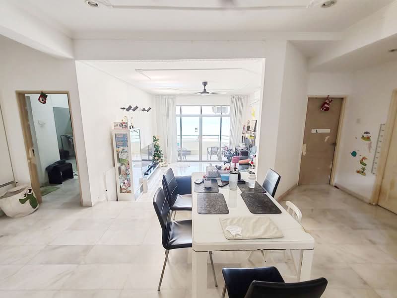 Condominium for Sale at Diamond Villa Condominium - Allen Yeoh - Living Room - PropertyGuru.com.my