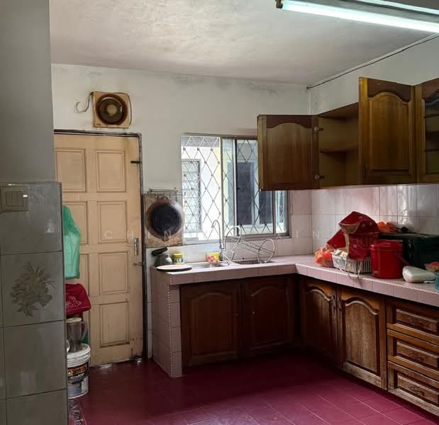 SEKSYEN U19 SHAH ALAM , JALAN KEPUK untuk Untuk Disewa - RM 1,500 /bulan, Mac 2026 - Kitchen - PropertyGuru.com.my