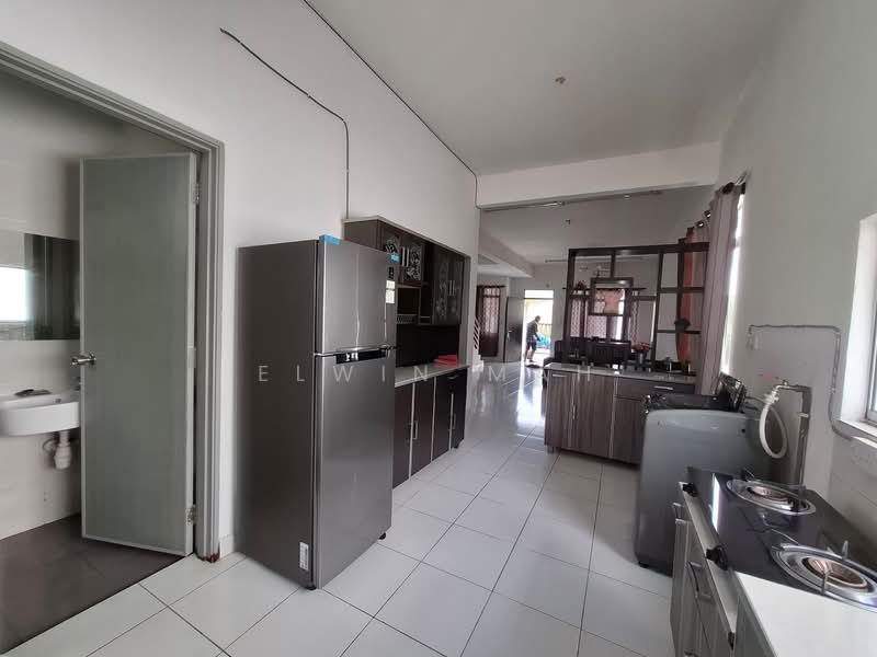 2-storey Terraced House for Sale in M Residence (Rawang) - Elwin Mah - Kitchen - PropertyGuru.com.my