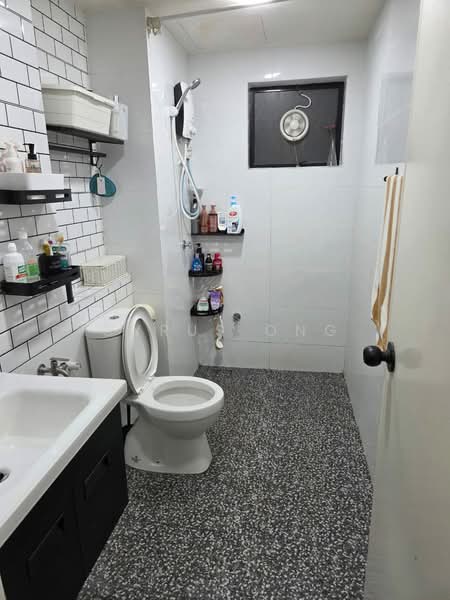 Condominium for Rent at Changkat View - Cyrus Ong - Bathroom - PropertyGuru.com.my