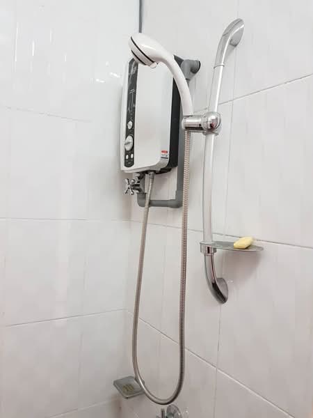 Service Residence for Sale at SOHO @ Empire City - Carol Lim - Bathroom - PropertyGuru.com.my