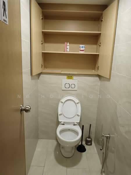 Shop / Office for Rent in Taman Tun Dr Ismail (Kuala Lumpur) - Ng Hon Keong - Bathroom - PropertyGuru.com.my