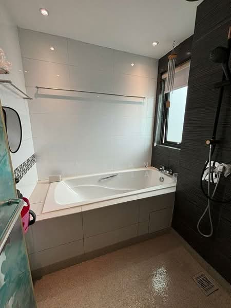 Molek Pine 4 untuk Untuk Disewa - RM 4,500 /bulan, Mac 2026 - Bathroom - PropertyGuru.com.my