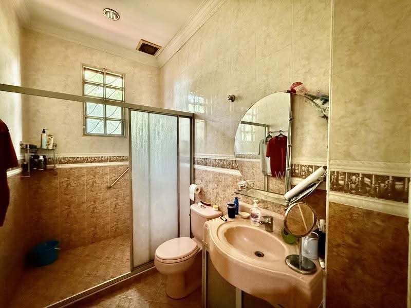 Bungalow House for Sale in Kota Damansara (Selangor) - Jean Chiew - Bathroom - PropertyGuru.com.my