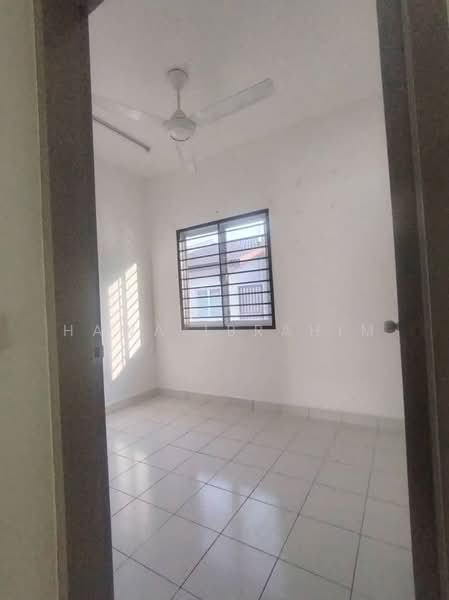 Serenia Amalia 2 untuk Untuk Dijual - RM 380,000, Mac 2026 - Interior - PropertyGuru.com.my