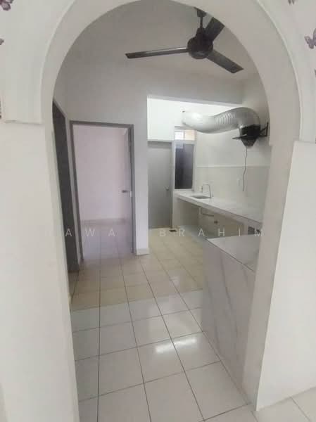 Serenia Amalia 2 untuk Untuk Dijual - RM 380,000, Mac 2026 - Kitchen - PropertyGuru.com.my