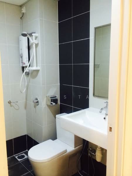 Centrestage Designer Suite untuk Untuk Disewa - RM 2,250 /bulan, Mac 2026 - Bathroom - PropertyGuru.com.my