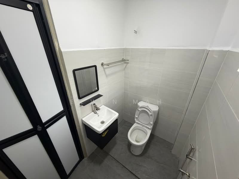 2-storey Terraced House for Sale in Rawang Perdana 2 (Rawang) - Elwin Mah - Bathroom - PropertyGuru.com.my