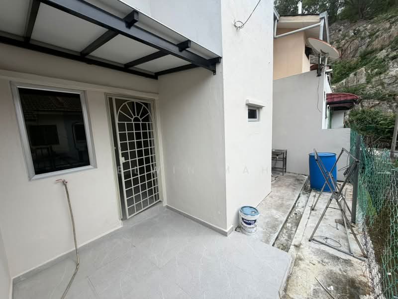 2-storey Terraced House for Sale in Rawang Perdana 2 (Rawang) - Elwin Mah - Exterior - PropertyGuru.com.my