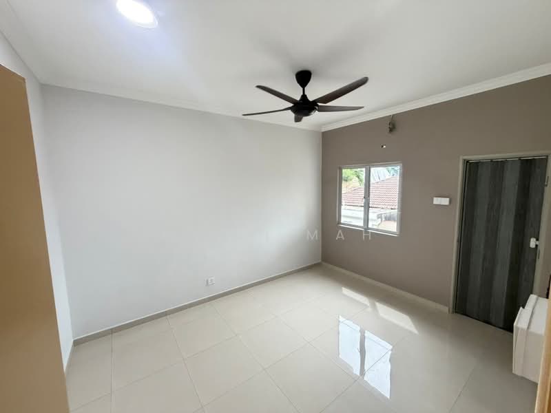 2-storey Terraced House for Sale in Rawang Perdana 2 (Rawang) - Elwin Mah - Interior - PropertyGuru.com.my