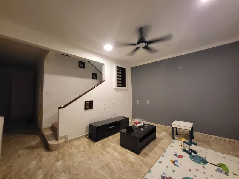 2-storey Terraced House for Sale in Subang Jaya (Selangor) - Sam Yee - Living Room - PropertyGuru.com.my
