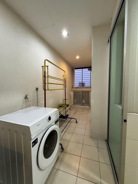 Kondominium untuk Disewa di Casa Tropicana - Max Tan - Balcony - PropertyGuru.com.my