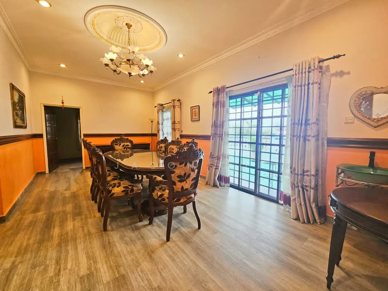 Bungalow for Sale in Taman Bukit Saga (Shah Alam) - Jason Ooi - Dining Room - PropertyGuru.com.my