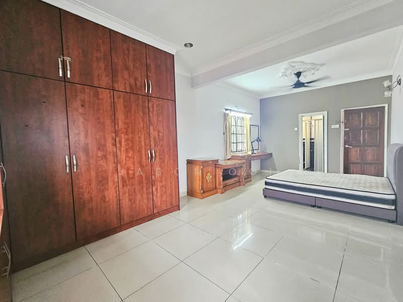 Bungalow for Sale in Taman Bukit Saga (Shah Alam) - Jason Ooi - Bedroom - PropertyGuru.com.my