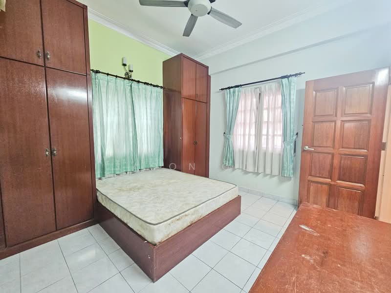 Bungalow for Sale in Taman Bukit Saga (Shah Alam) - Jason Ooi - Bedroom - PropertyGuru.com.my