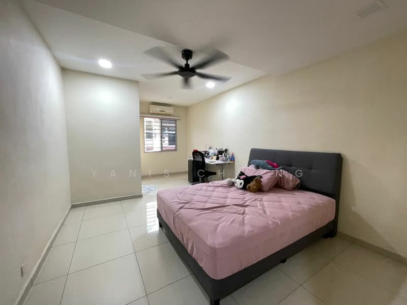 Taman Petaling untuk Untuk Dijual - RM 1,250,000, Mac 2026 - Bedroom - PropertyGuru.com.my