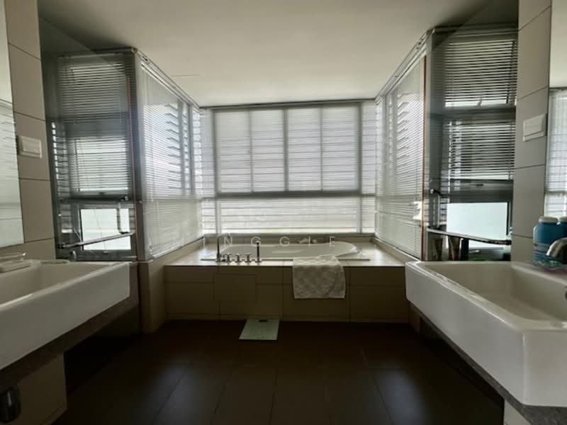 Kondominium untuk Dijual di Platino Condominium - Minggie . - Bathroom - PropertyGuru.com.my