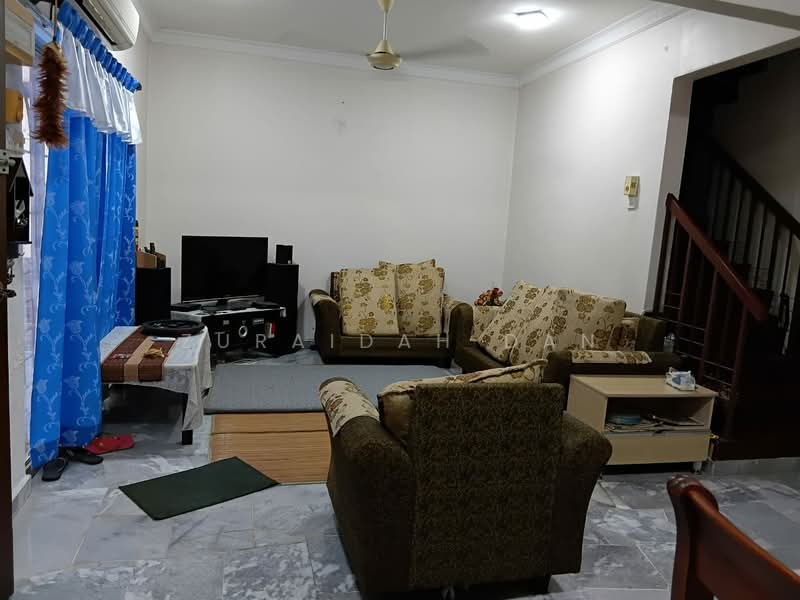 2-storey Terraced House for Sale in Saujana Impian (Kajang) - Zuraidah Dan - Living Room - PropertyGuru.com.my