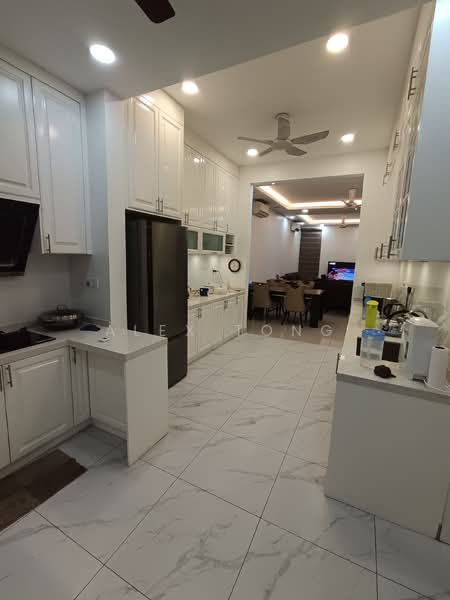 2-storey Terraced House for Sale in Bandar Rimbayu (Telok Panglima Garang) - Alex Tong - Kitchen - PropertyGuru.com.my
