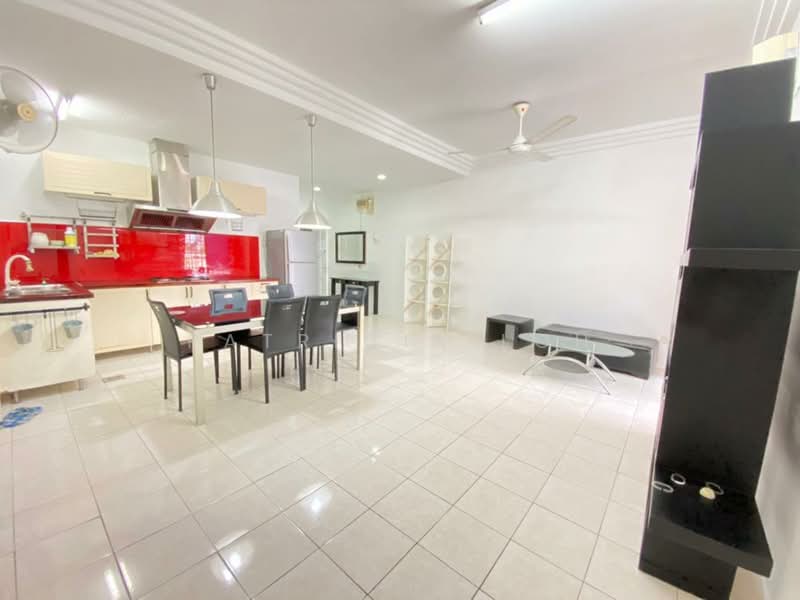Apartment for Sale at Bayu Puteri - Patricia Loh - Kitchen - PropertyGuru.com.my