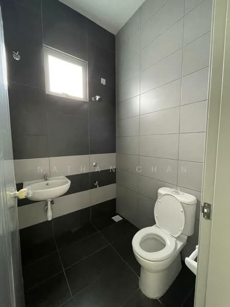 Kulai Kulai Kulais untuk Untuk Dijual - RM 568,000, Mac 2026 - Bathroom - PropertyGuru.com.my