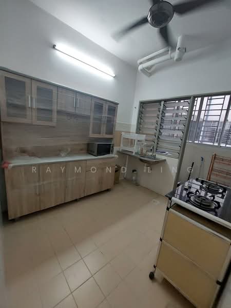 Condominium for Rent at Residensi Laguna (Sunway Belvedere) - Raymond Ling - Kitchen - PropertyGuru.com.my