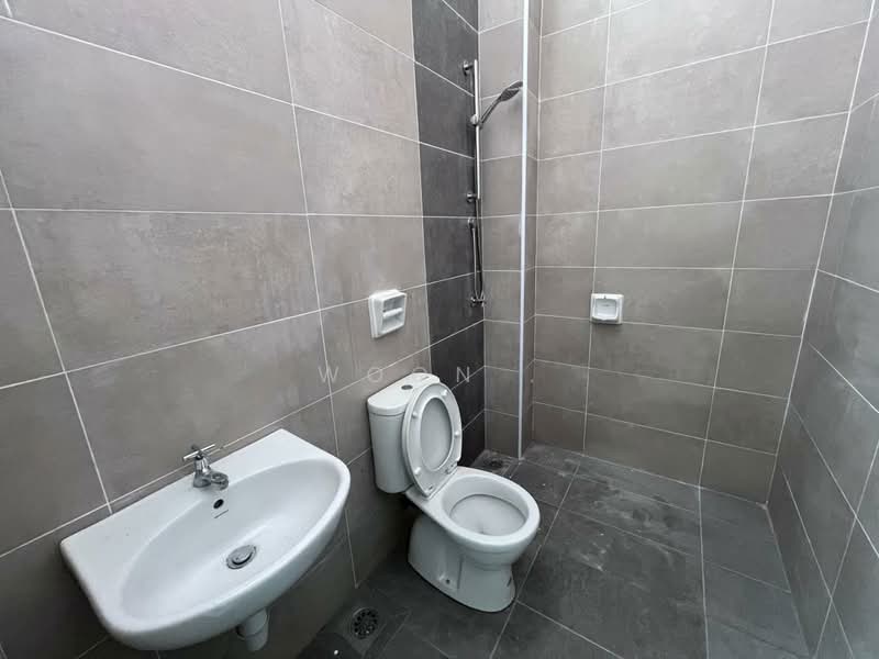 2-storey Terraced House for Rent in Tanjong Minyak (Melaka) - Woon . - Bathroom - PropertyGuru.com.my