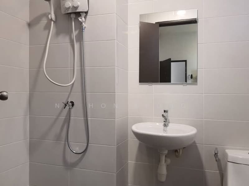 Service Residence @ Landmark Residence 2 untuk Untuk Disewa - RM 2,100 /bulan, Mac 2026 - Bathroom - PropertyGuru.com.my