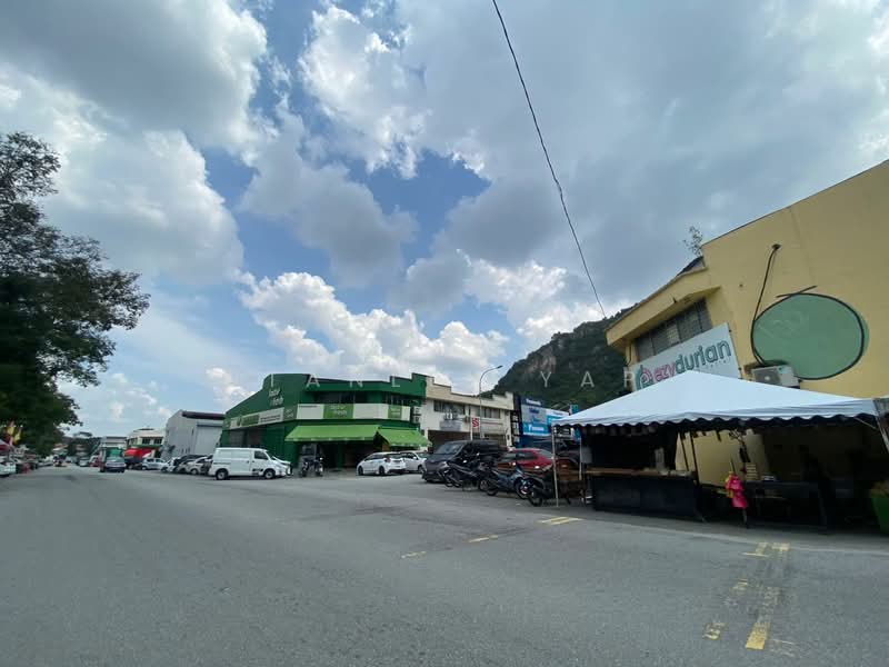 Semi D Factory, Taman Perindustrian IKS, Taman Industri Bolton TIB, Batu Caves untuk Untuk Dijual - RM 9,600,000, Mac 2026 - Exterior - PropertyGuru.com.my