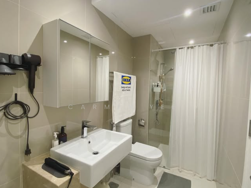 Service Residence for Sale at United Point (Residensi Berpadu) - Carmen Yee - Bathroom - PropertyGuru.com.my