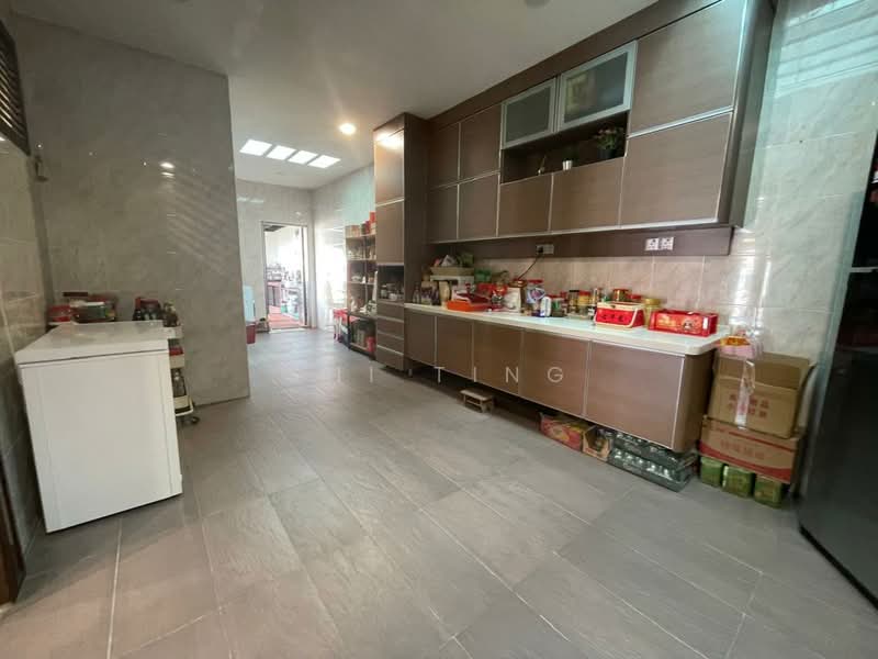 Taman Impian Emas untuk Untuk Dijual - RM 1,600,000, Mac 2026 - Kitchen - PropertyGuru.com.my