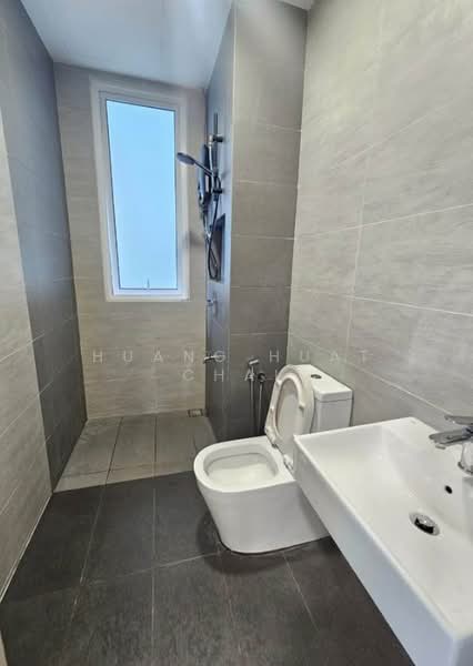 Condominium for Rent at Kuchai Sentral - Huang Huat Chai - Bathroom - PropertyGuru.com.my