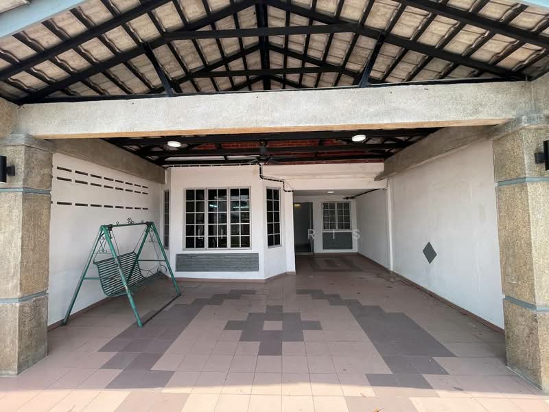 1.5-storey Terraced House for Sale in Bandar Baru Sri Petaling (Sri Petaling) - Ali Idris - Exterior - PropertyGuru.com.my
