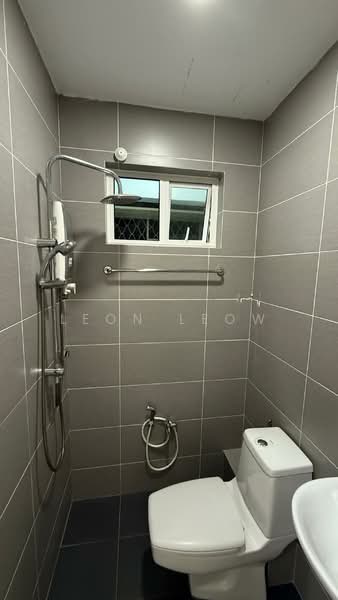 Taman Seri Sari (Sunshine Garden) untuk Untuk Disewa - RM 1,400 /bulan, Mac 2026 - Bathroom - PropertyGuru.com.my
