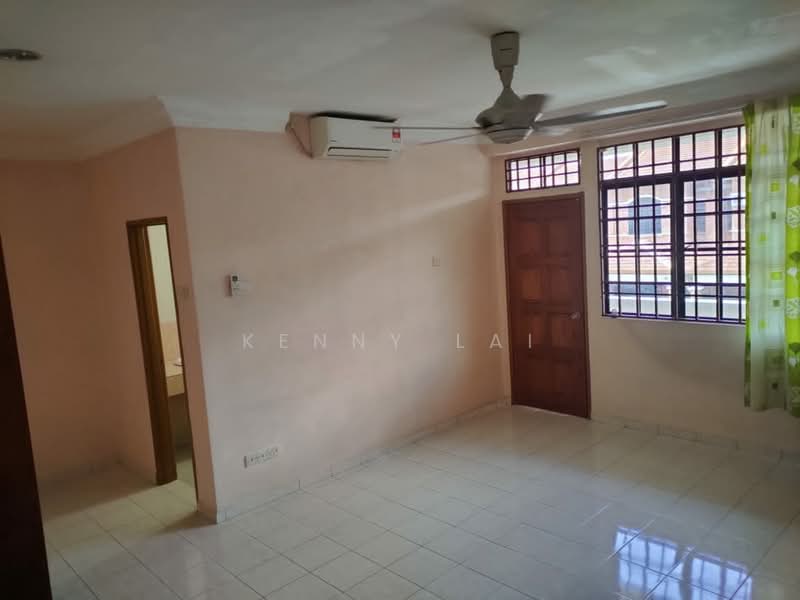 2-storey Terraced House for Rent in Bandar Sungai Long (Selangor) - Kenny Lai - Living Room - PropertyGuru.com.my