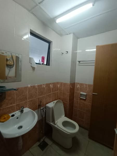 2-storey Terraced House for Rent in Bandar Sungai Long (Selangor) - Kenny Lai - Bathroom - PropertyGuru.com.my