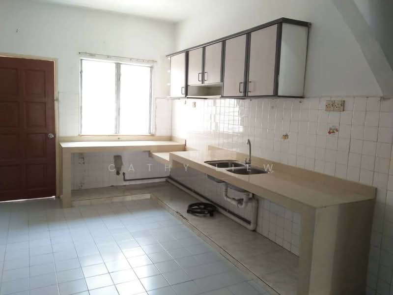 2-storey Terraced House for Sale in Puchong Perdana (Selangor) - Cathy Liew - Kitchen - PropertyGuru.com.my