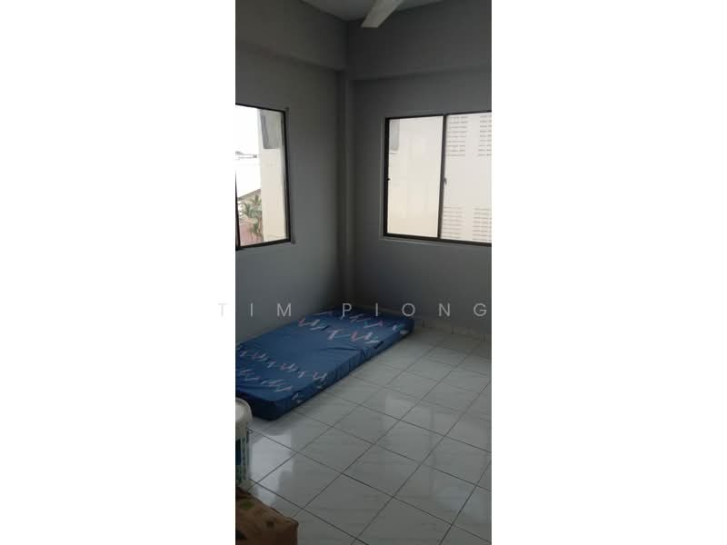 Apartment for Sale at Pangsapuri Laksamana - Tim Piong - Bedroom - PropertyGuru.com.my