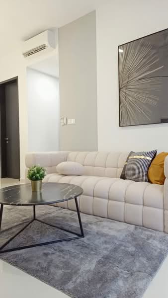 Sunway Velocity TWO untuk Untuk Dijual - RM 770,000, Mac 2026 - Living Room - PropertyGuru.com.my