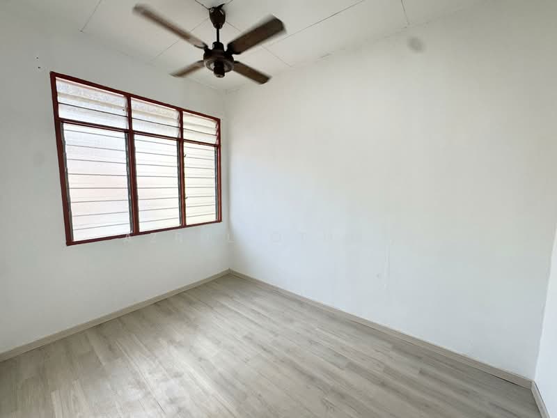 Rumah Teres 2 Tingkat untuk Dijual di Taman Pinggiran Golf (Paroi) - Azrul Othman - Interior - PropertyGuru.com.my