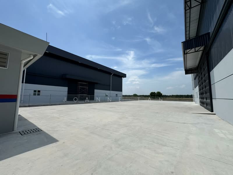 Semi-D Factory for Rent in Kapar (Selangor) - Joanne Tan - Exterior - PropertyGuru.com.my